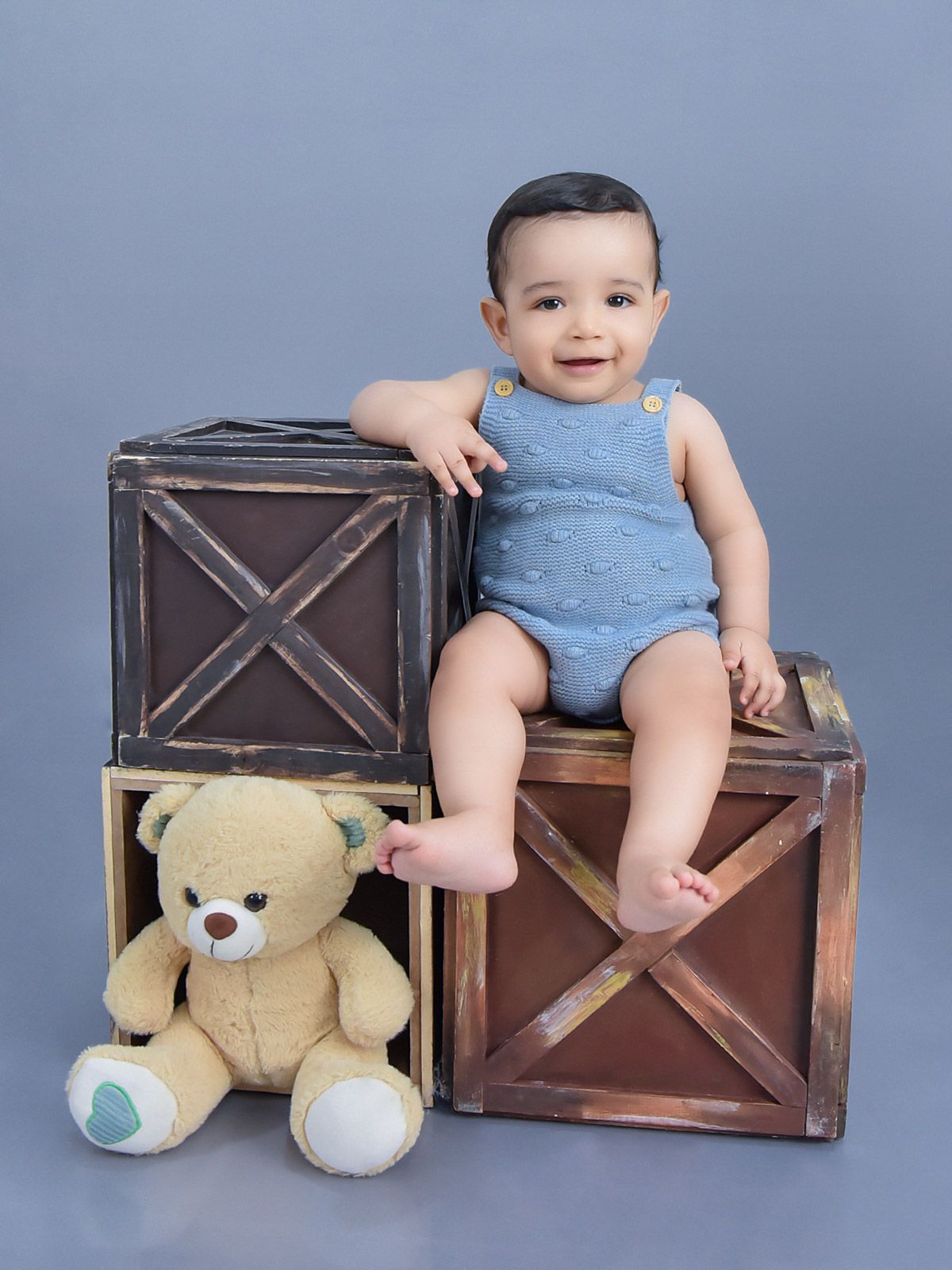 sesiones-mes-a-mes-bebe-estudio-fotografia-cubos-sym-foto-digital-riohacha