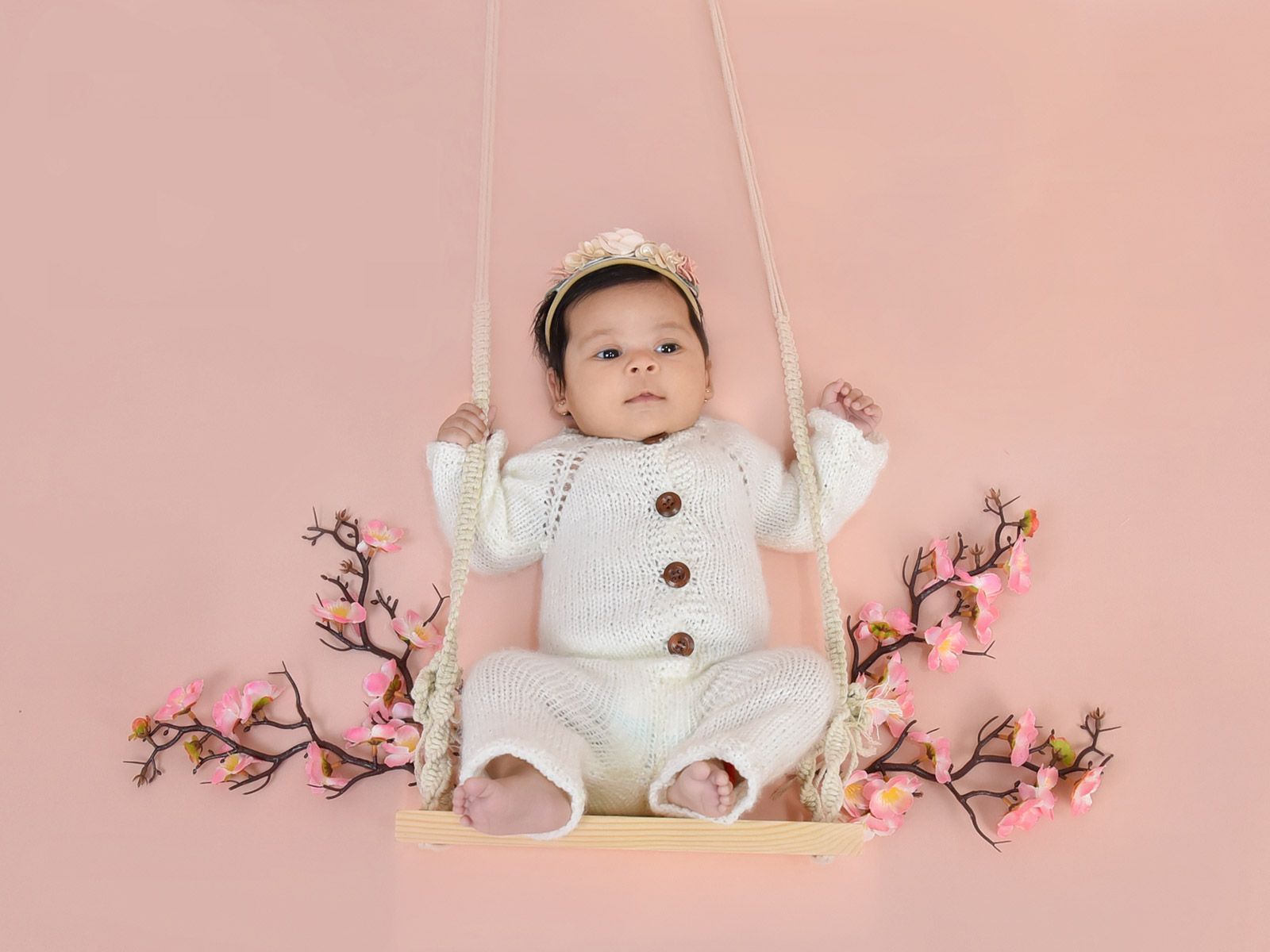 sesiones-mes-a-mes-bebe-columpio-estudio-fotografico-sym-foto-digital-riohacha